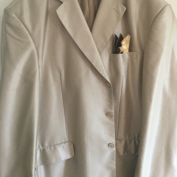 Milano Moda  2 Pc Mens Beige suit - Picture 5 of 8